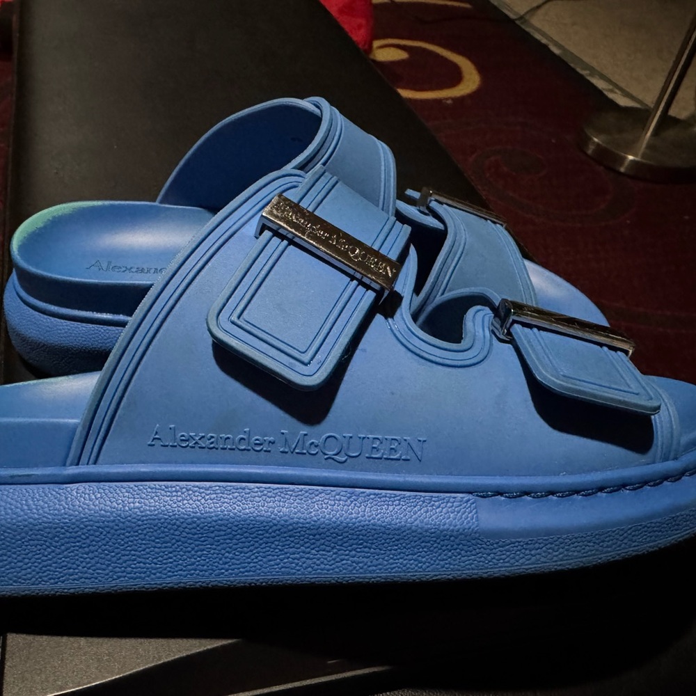 Alexander McQueen Sky Blue Buckle Slides - Picture 10 of 10